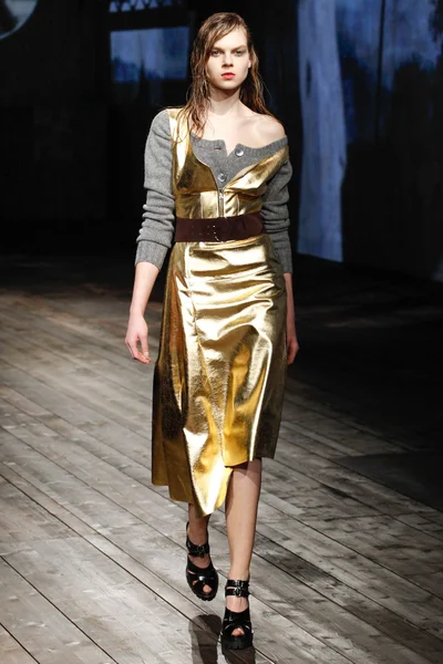 Look 29